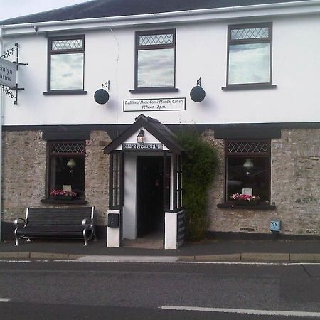 Emlyn Arms Bed & Breakfast Llanarthney Екстериор снимка
